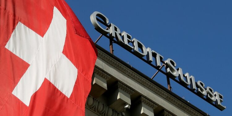 Swiss Bank Deposit Spike Sparks Currency Intervention Talk