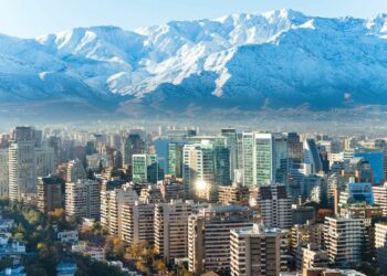 Chile Eyes Modest Rate Cut Amid Inflation Pressure