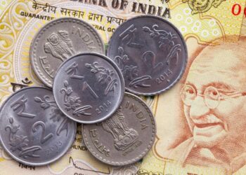 Rupee Inches Higher as Tariff Risks Seen Delayed
