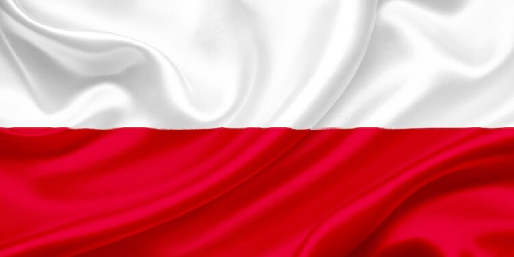 Poland Cuts Rates but Signals No Easing Cycle Yet